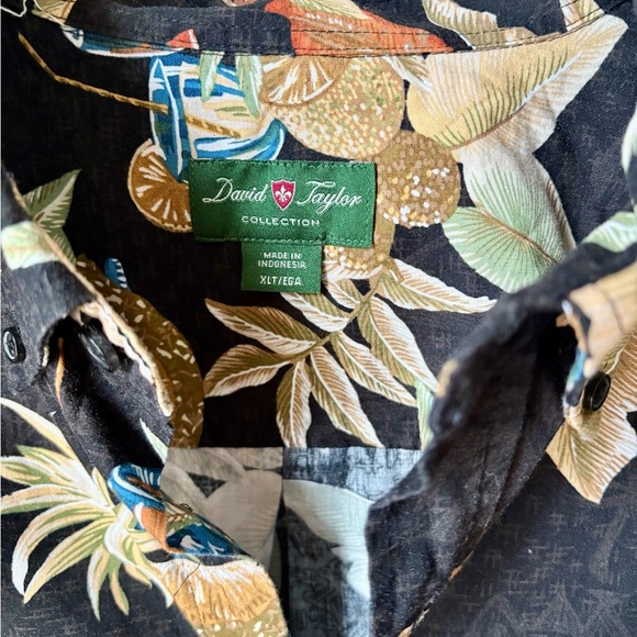 David Taylor Collection Hawaiian button down - Picture 7 of 8
